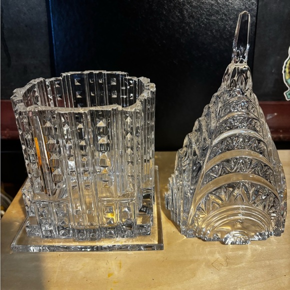 Crystal Art Deco Building Sculpture - Picture 6 of 7